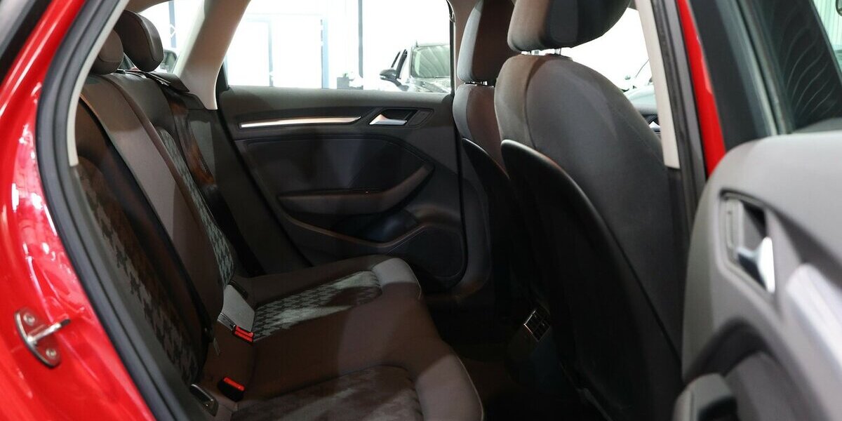 Audi A3 SPORTBACK 2.0 TDI ATTRACTION 1.HAND / XENON 132.000 km 11.855 &euro; Hamm 59077