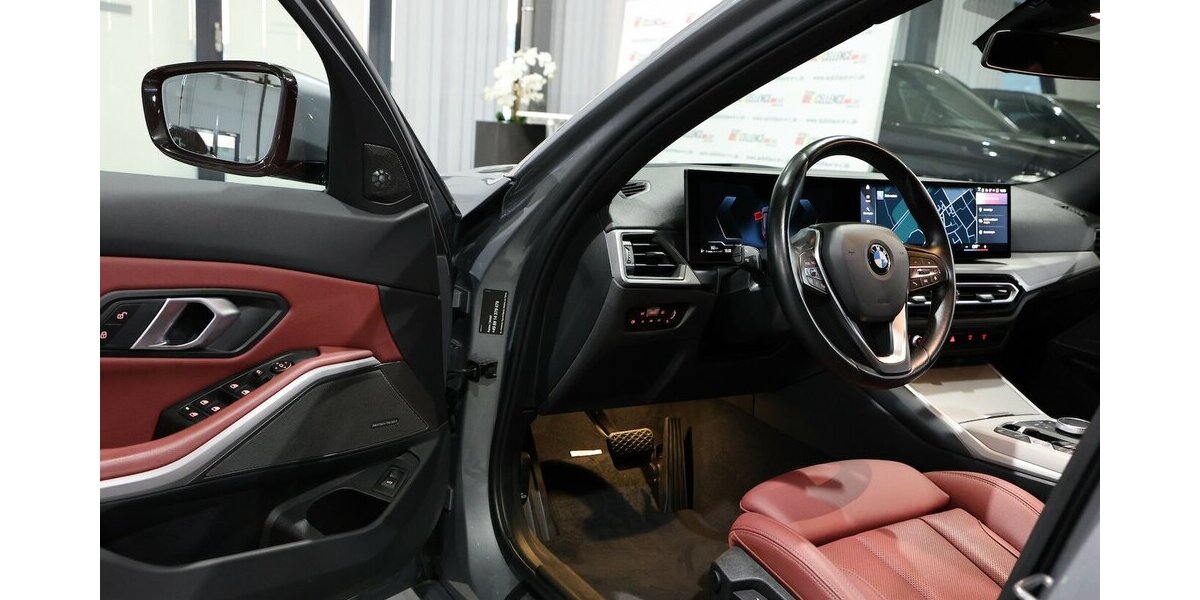 BMW 318d Touring SPORT GREY & RED LEDER,CURVED+HUD 73.000 km 26.222 &euro; Hamm 59077