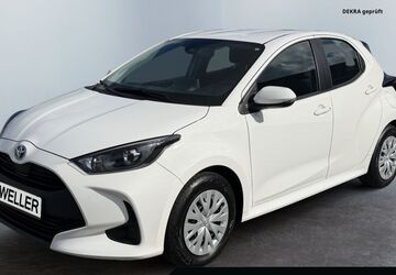 Toyota Yaris 32.770 km 18.440 &euro; Hamm 59067