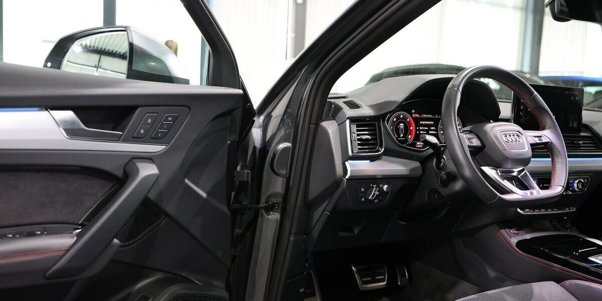 Audi SQ5 SPORTBACK 3.0 TDI Q S-LINE BLACK / PANO, B&O 96.000 km 45.555 &euro; Hamm 59077