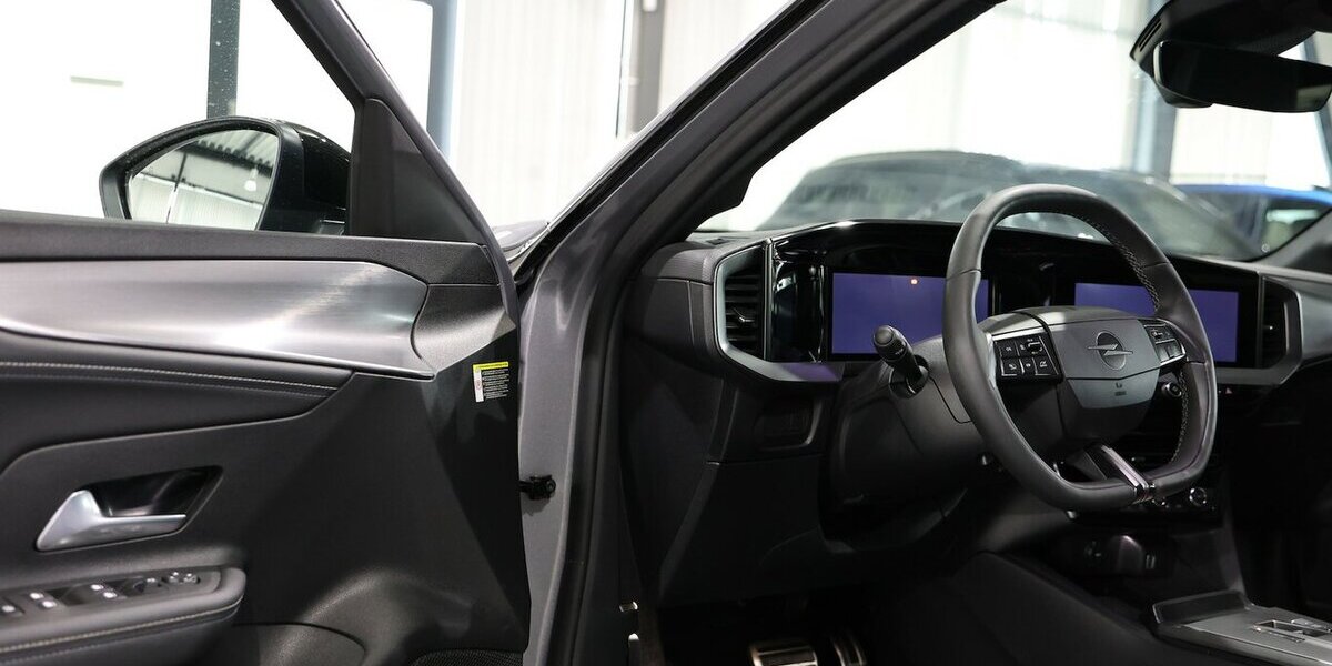 Opel Mokka 1.2 T GS-LINE SPORT TECH GREY & BLACK TOP 20.000 km 21.991 &euro; Hamm 59077