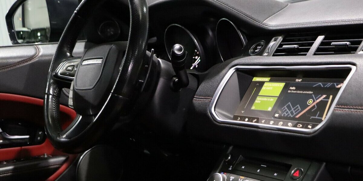 Land Rover Range Rover Evoque D240 HSE R-DYNAMIC / PANORAMA 135.000 km 18.991 &euro; Hamm 59077