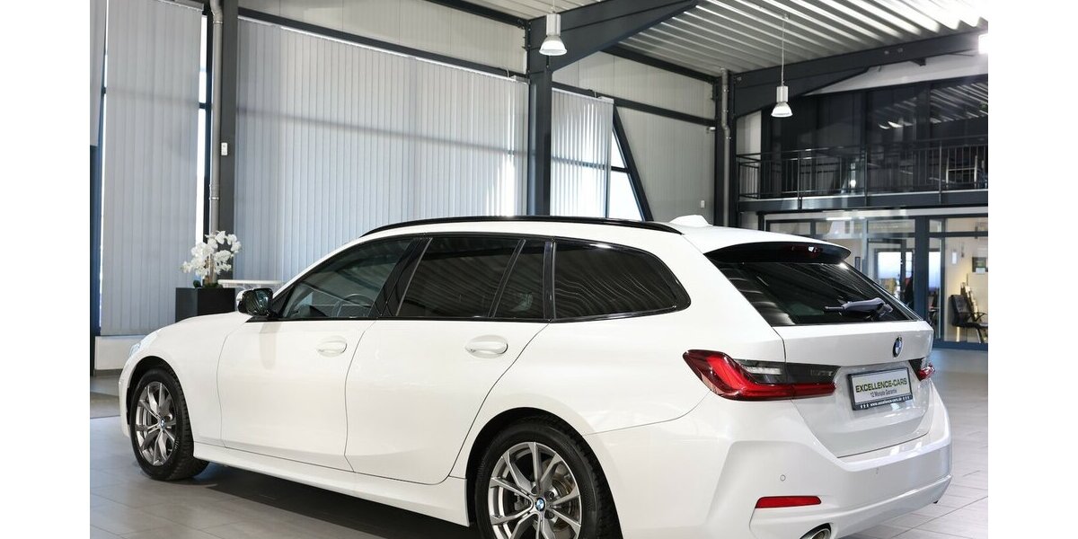BMW 318d Touring SPORT WHITE & BROWN / CURVED+HUD 114.000 km 25.444 &euro; Hamm 59077