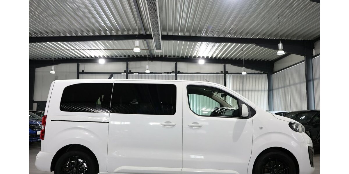 Peugeot Traveller 150 BLUE-HDI EXPERT ACTIVE L2 / 5-SITZ 50.000 km 25.991 &euro; Hamm 59077