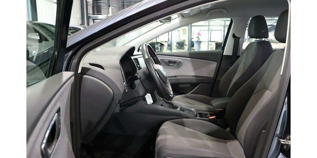 Seat Leon 1.6 TDI STYLE / NAVI-PLUS+APPLE+ANDROID 111.000 km 11.555 &euro; Hamm 59077