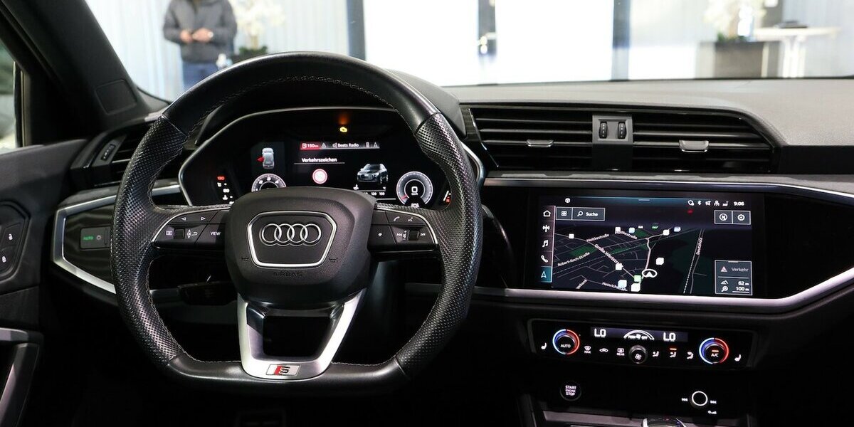 Audi Q3 40 TDI QUATTRO S-LINE SPORT BLACK MATRIX-LED 172.000 km 24.500 &euro; Hamm 59077