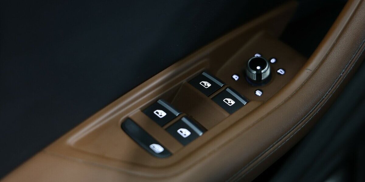 Audi A4 Allroad 40 TDI Q BUSINESS GREY & BROWN / LED 199.000 km 18.333 &euro; Hamm 59077