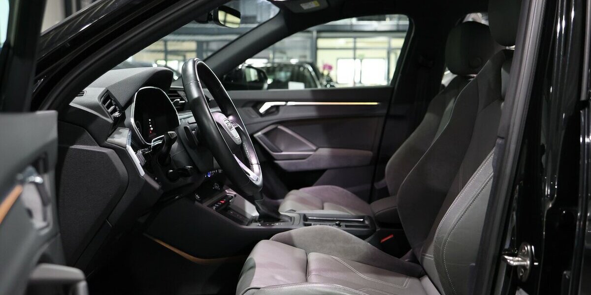 Audi Q3 SPORTBACK 40 TDI Q S-LINE DESIGN BLACK / LED 40.000 km 36.993 &euro; Hamm 59077