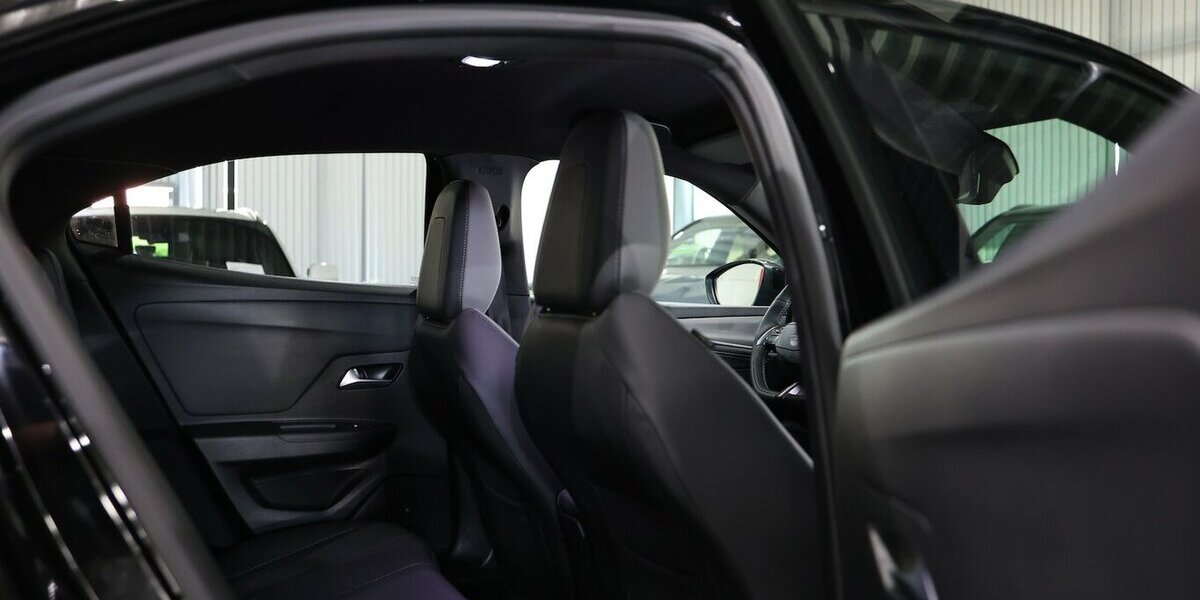 Opel Mokka 1.2 T GS-LINE SPORT TECH ALL-BLACK MATRIX 15.000 km 21.991 &euro; Hamm 59077