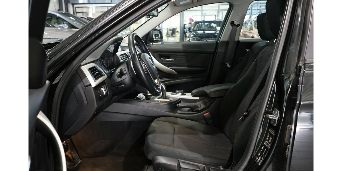 BMW 330d Touring xDrive Advantage / LED, HEAD-UP 227.000 km 11.666 &euro; Hamm 59077