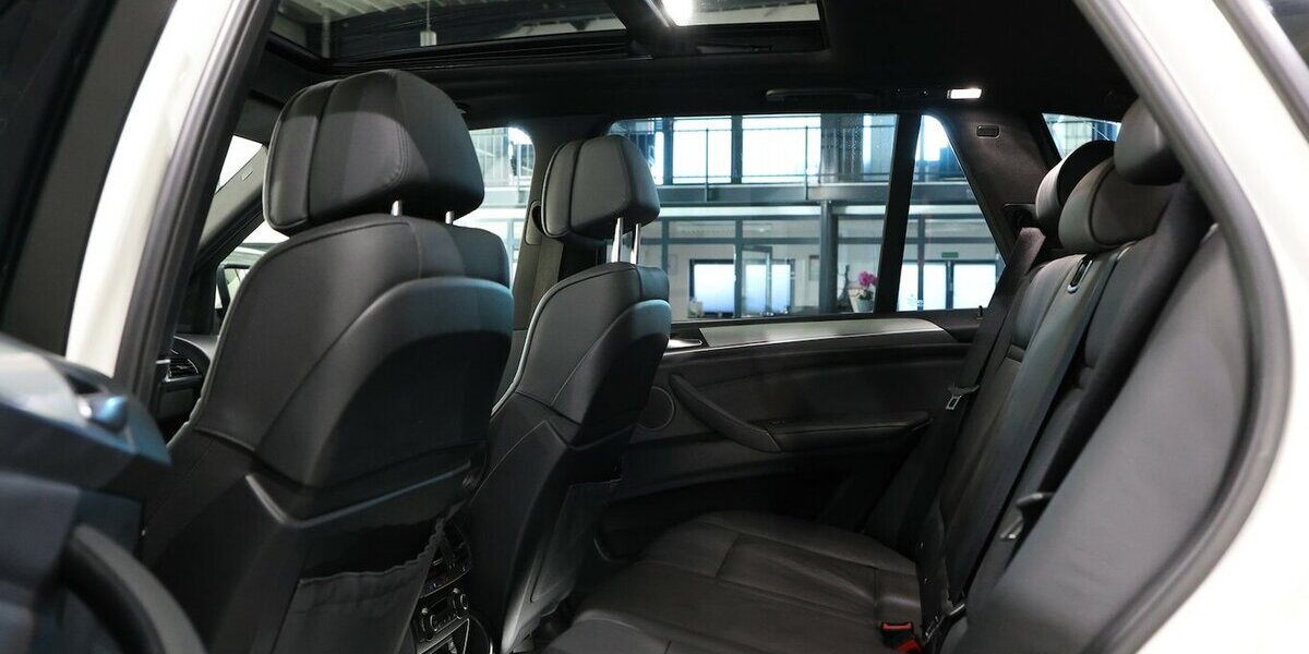 BMW X5 M xDrive50i WHITE M-SPORTPAKET / PANORAMA 66.000 km 17.502 &euro; Hamm 59077