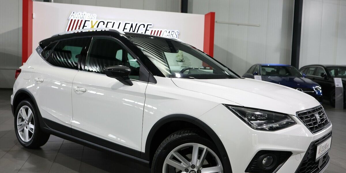 Seat Arona 1.5 TSI XCELLENCE FR-SPORT / WHITE & BLACK 90.000 km 14.345 &euro; Hamm 59077