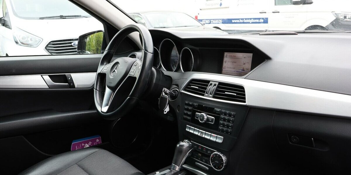 Mercedes-Benz C 200 T CDI BE AVANTGARDE / LEDER, NAVI+ 250.000 km 4.502 &euro; Hamm 59077