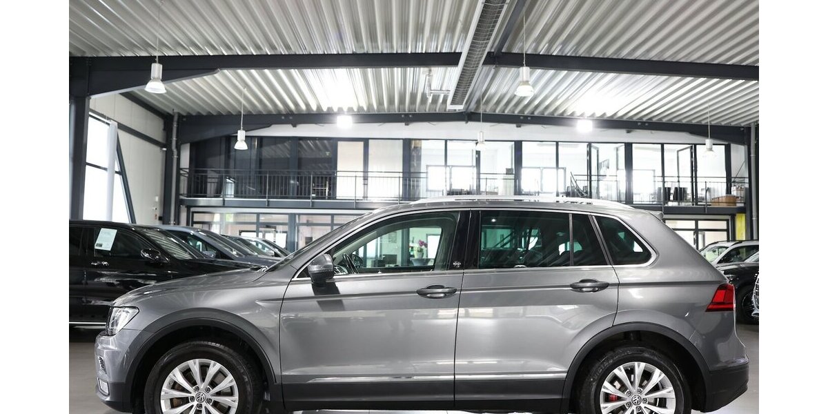 VW Tiguan 2.0 TSI DSG 4M SOUND / PANORAMA / LED 128.000 km 17.955 &euro; Hamm 59077