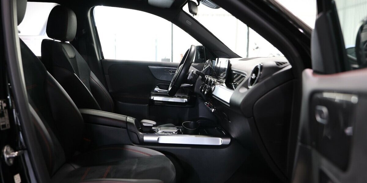 Mercedes-Benz GLB 200 d AMG-LINE SPORT NIGHT PERFORMANCE / TOP 113.000 km 28.996 &euro; Hamm 59077