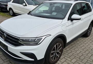 VW Tiguan 17.680 km 27.988 &euro; Bergkamen 59192