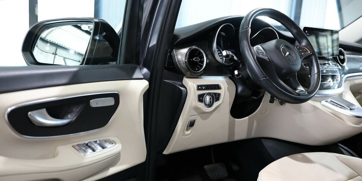 Mercedes-Benz V 250 d ANTGARDE EDITION LANG / BLACK & BEIGE / 175.000 km 38.777 &euro; Hamm 59077