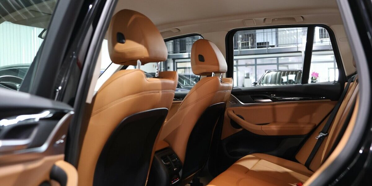 BMW X3 xDrive 20i / BLACK & BROWN / LIVE-COCKPIT-PRO 53.000 km 34.993 &euro; Hamm 59077