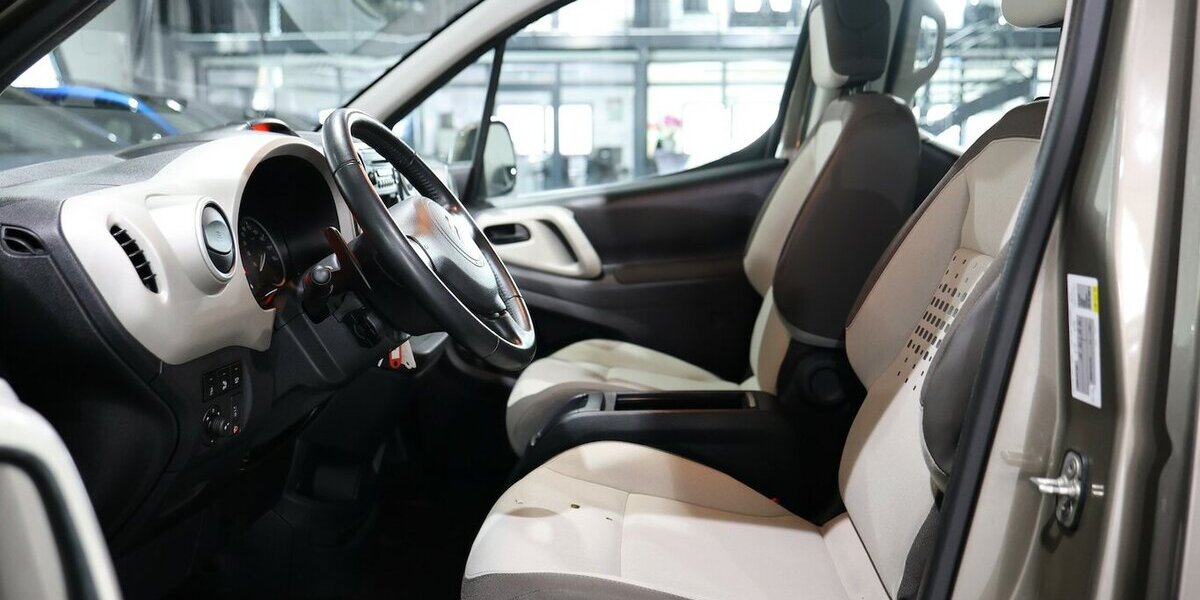 Citroen Berlingo Multispace 1.6 BlueHDI 100 Selection 75.000 km 11.555 &euro; Hamm 59077