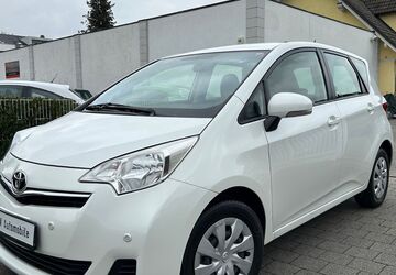 Toyota Verso-S 65.646 km 7.490 &euro; Soest 59494
