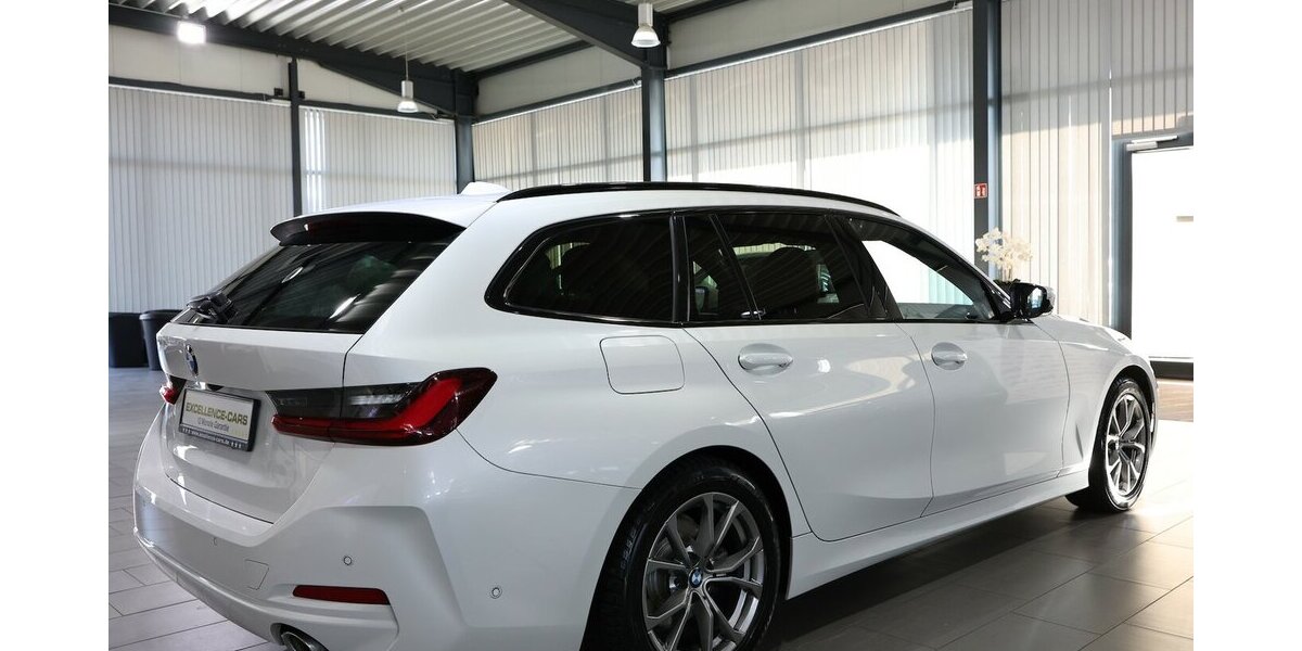 BMW 318d Touring SPORT WHITE & BROWN / CURCED, LED 100.000 km 24.766 &euro; Hamm 59077