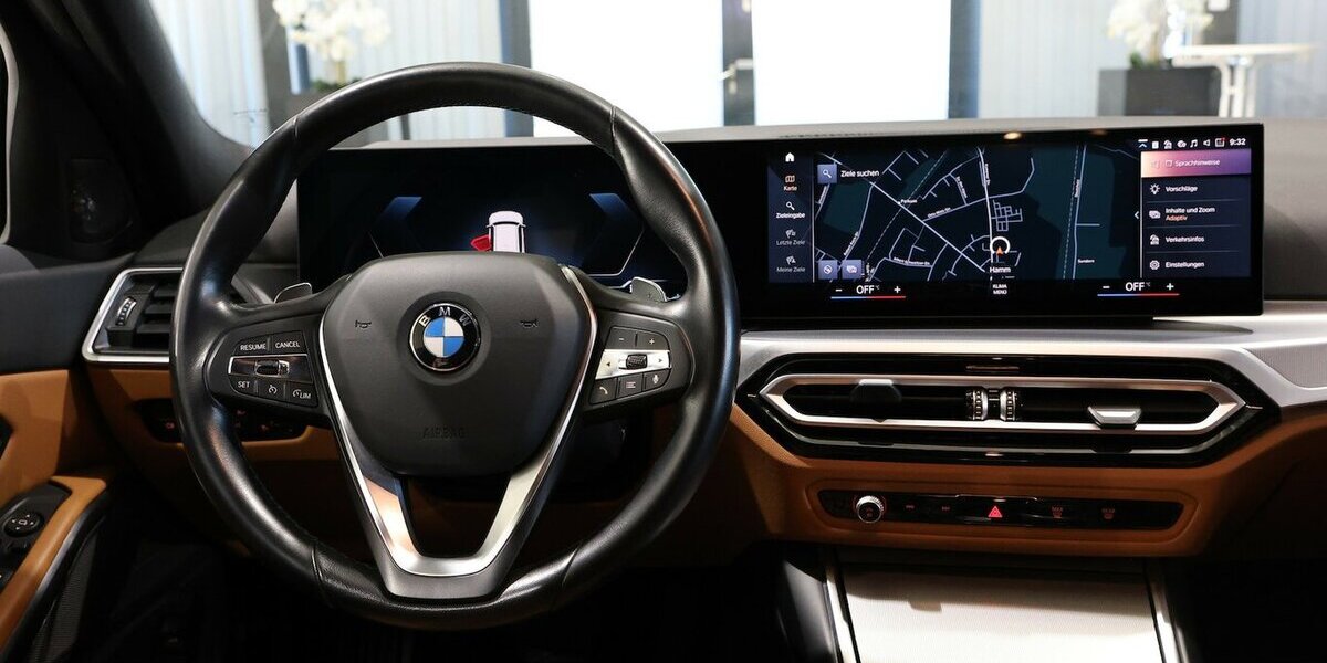 BMW 318d Touring SPORT WHITE & BROWN / CURVED+HUD 114.000 km 25.444 &euro; Hamm 59077
