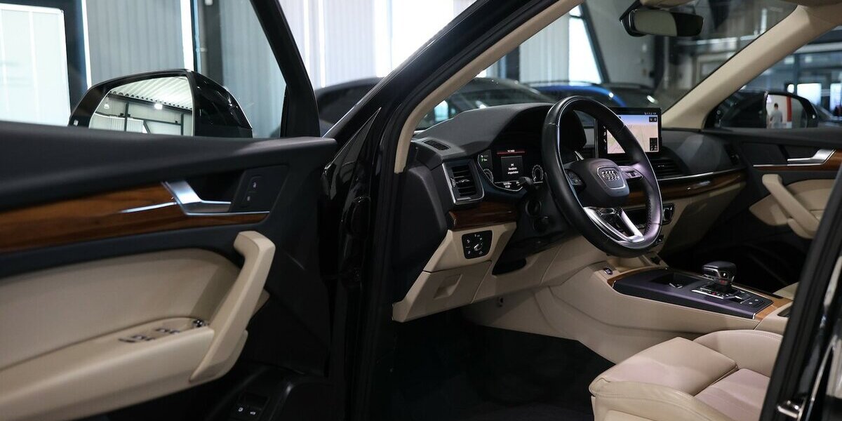 Audi Q5 SPORTBACK 55 TFSI E Q S-LINE SPORT BLACK TOP 123.000 km 35.995 &euro; Hamm 59077
