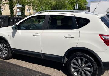 Nissan Qashqai 218.000 km 5.900 &euro; Hamm 59067