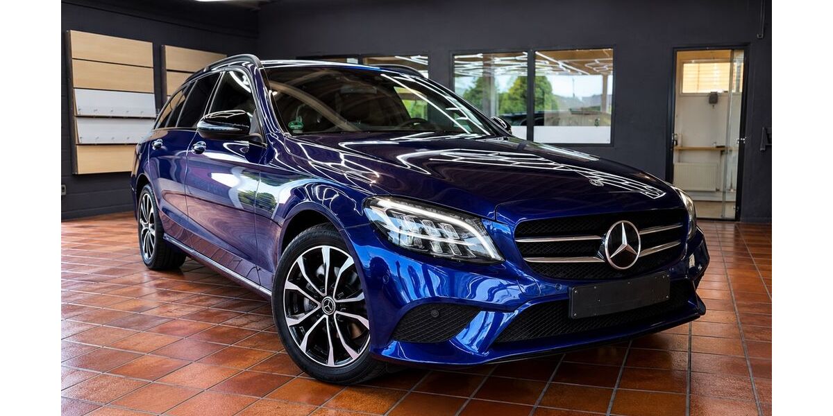 Mercedes-Benz C 220 238.000 km 14.600 &euro; Hamm 59077