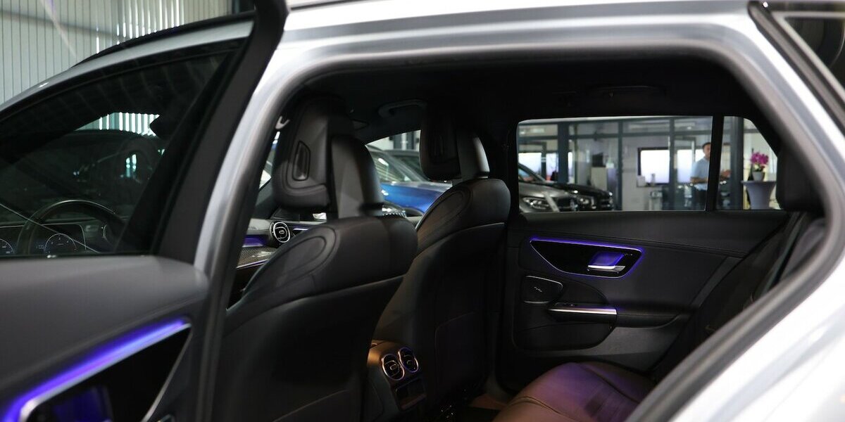 Mercedes-Benz C 220 d T AMG-LINE SPORT NIGHT / LED,LEDER-SPORT 80.000 km 30.991 &euro; Hamm 59077