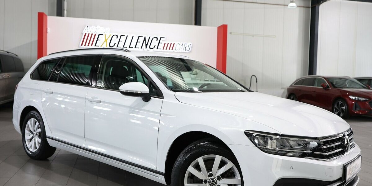 VW Passat Variant 2.0 TDI DSG BUSINESS LED,ACC+LANE 56.000 km 22.955 &euro; Hamm 59077