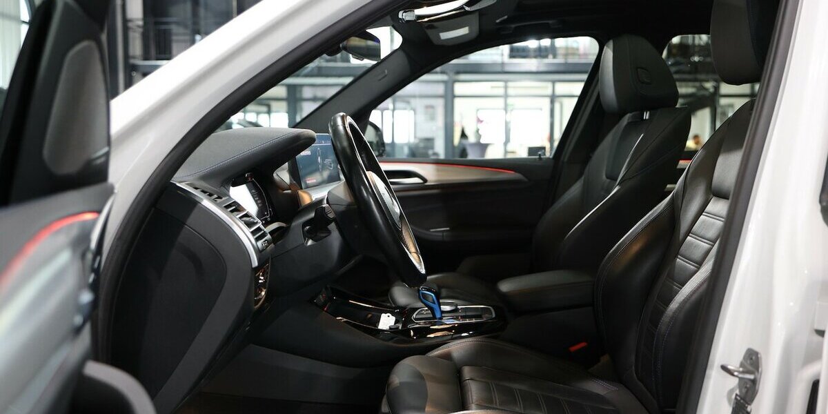 BMW iX3 IMPRESSIVE M-SPORT 99% / PANORAMA, H/K, PRO 110.000 km 36.777 &euro; Hamm 59077