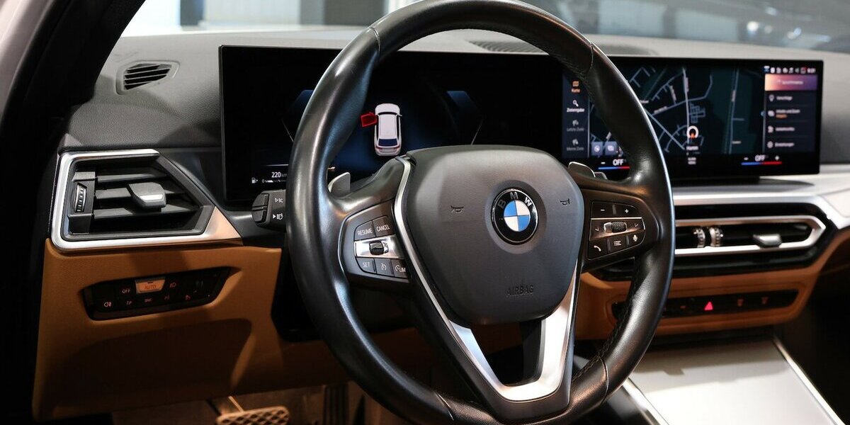 BMW 318d Touring SPORT WHITE & BROWN / CURVED+HUD 114.000 km 25.444 &euro; Hamm 59077