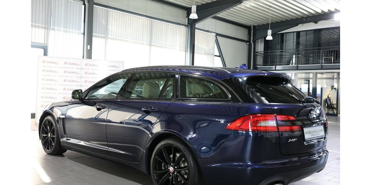 Jaguar XF SPORTBRAKE 3.0 V6 Diesel S / BLUE & BEIGE 198.000 km 5.502 &euro; Hamm 59077
