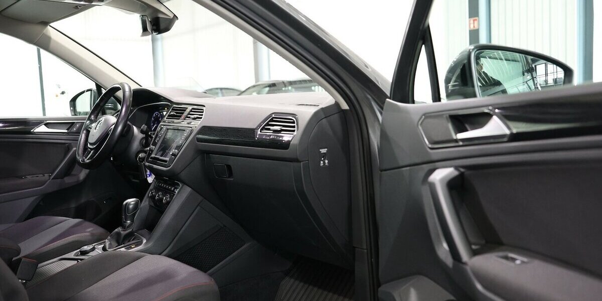 VW Tiguan 2.0 TSI DSG 4M SOUND / PANORAMA / LED 128.000 km 17.955 &euro; Hamm 59077