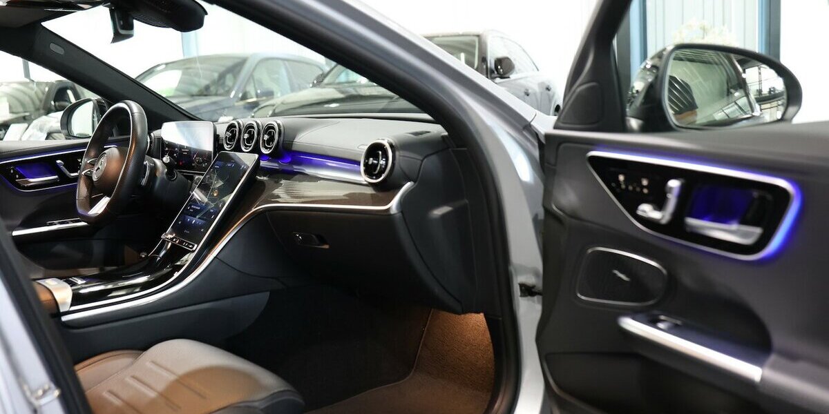 Mercedes-Benz C 220 d T AMG-LINE SPORT NIGHT / LED,LEDER-SPORT 80.000 km 30.991 &euro; Hamm 59077