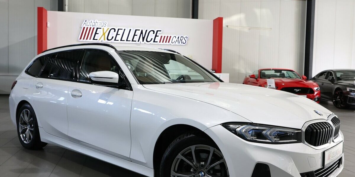 BMW 318d Touring SPORT WHITE & BROWN / CURVED+HUD 114.000 km 25.444 &euro; Hamm 59077