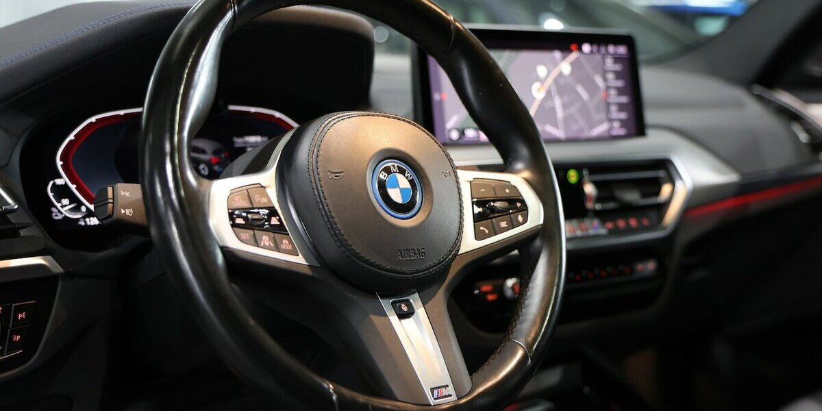 BMW iX3 IMPRESSIVE M-SPORT 99% / PANORAMA, H/K, PRO 110.000 km 36.777 &euro; Hamm 59077