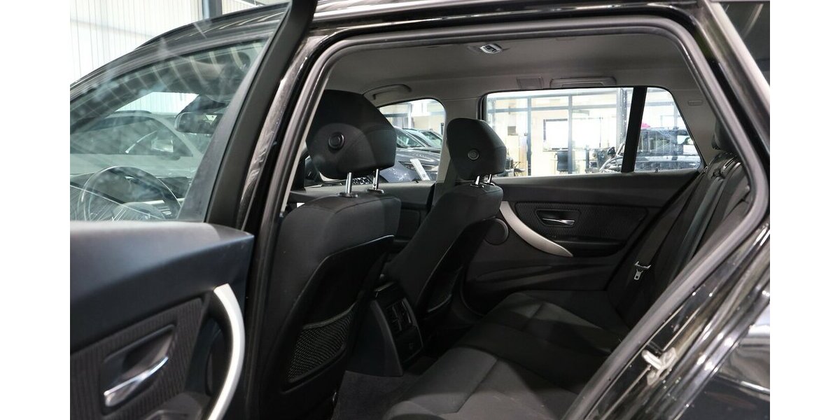 BMW 330d Touring xDrive Advantage / LED, HEAD-UP 227.000 km 11.666 &euro; Hamm 59077