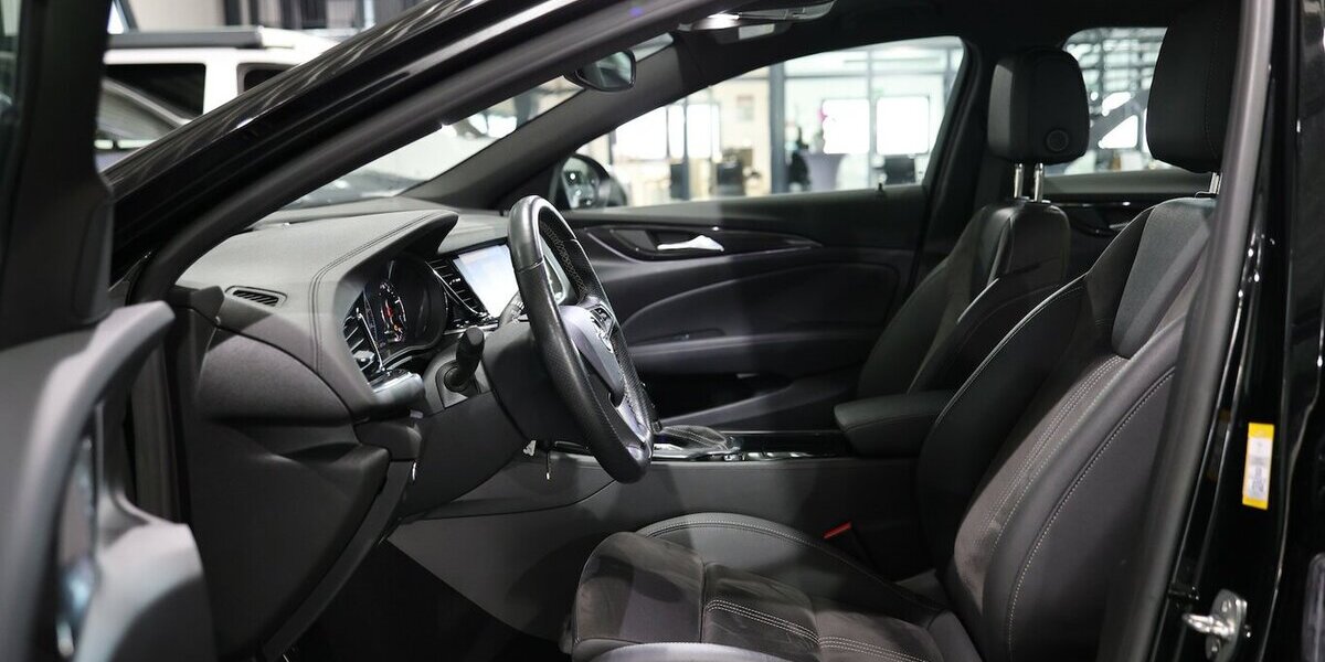 Opel Insignia LIMO 2.0 D BUSINESS GRAND SPORT GS-LINE 68.000 km 21.766 &euro; Hamm 59077