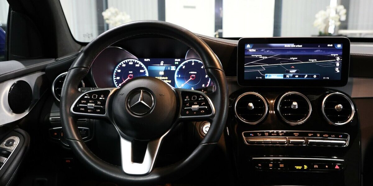 Mercedes-Benz GLC 300 d 4M BUSINESS SPORT PANORAMA, WIDESCREEN 150.000 km 29.991 &euro; Hamm 59077