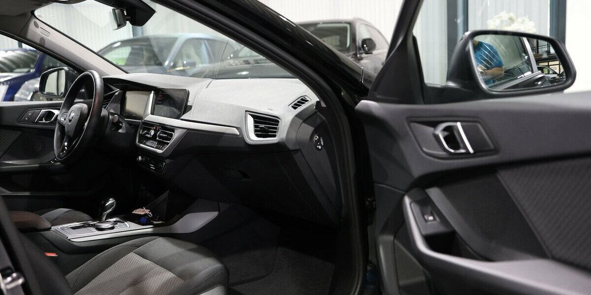 BMW 120d Advantage / LED / LIVE-COCKPIT-PRO+NAVI+ 98.000 km 20.991 &euro; Hamm 59077