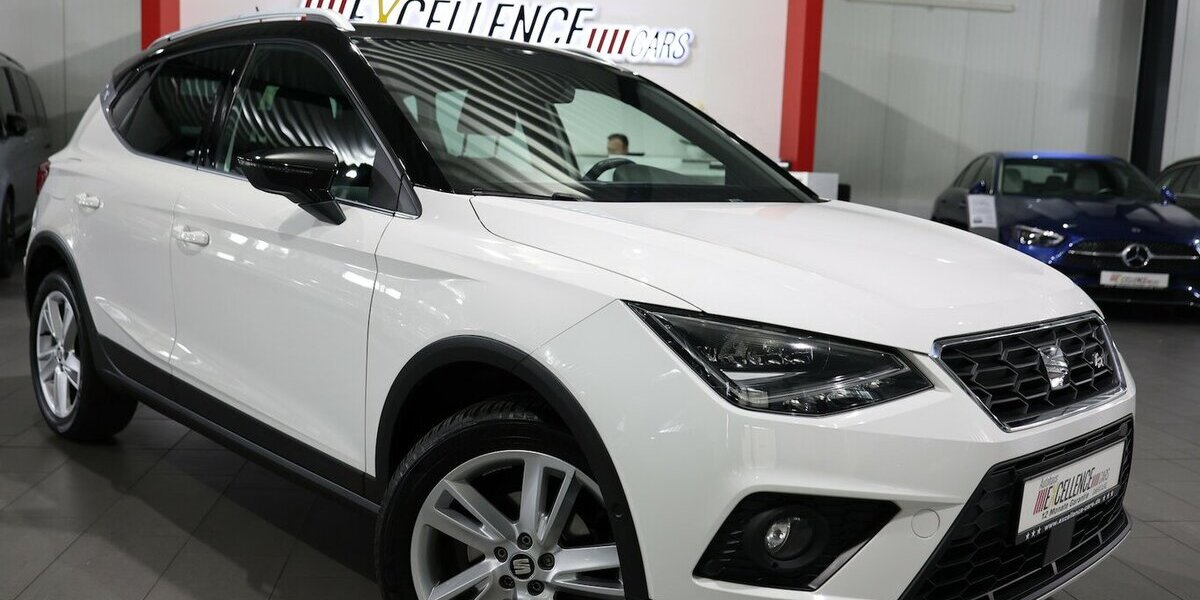 Seat Arona 1.5 TSI XCELLENCE FR-SPORT / WHITE & BLACK 90.000 km 14.345 &euro; Hamm 59077