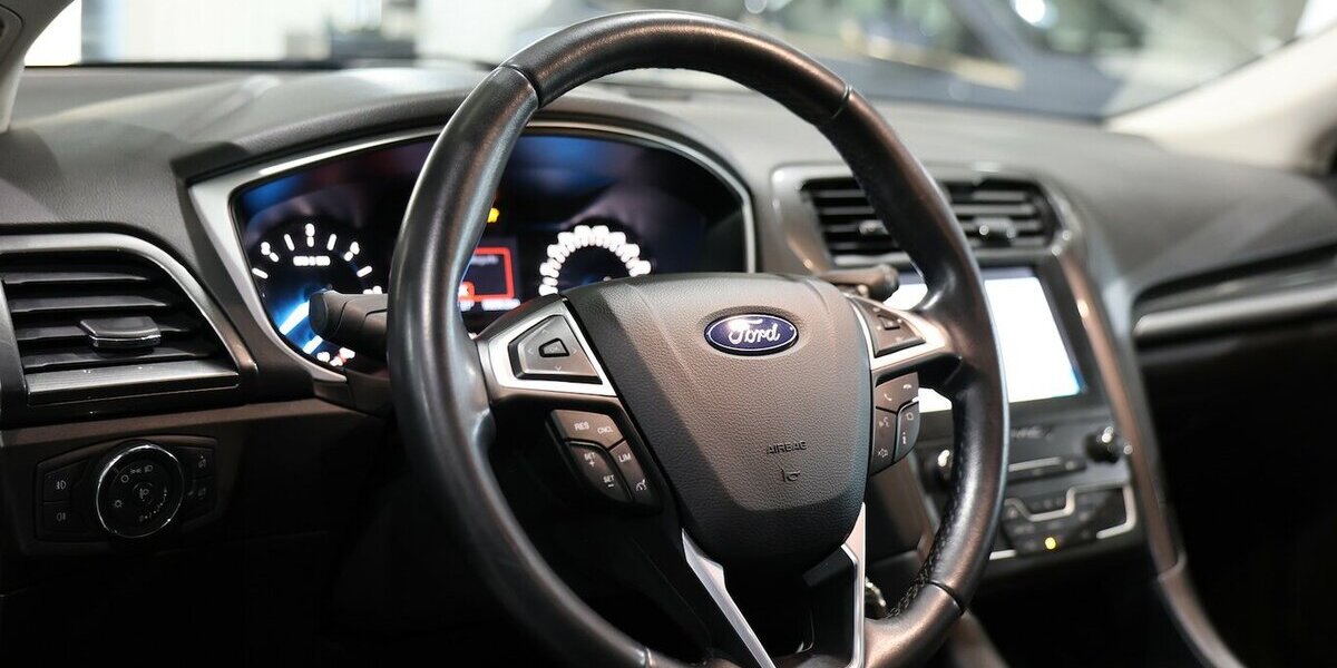 Ford Mondeo Tunier 2.0 EB BUSINESS EDITION / LED / 99.000 km 15.444 &euro; Hamm 59077