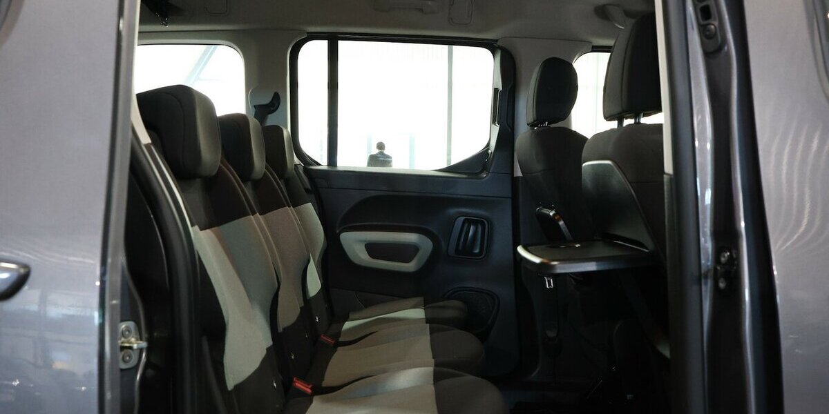 Citroen Berlingo 1.5 BLUE-HDI FEEL XL130 / 7-SITZER / 136.000 km 13.991 &euro; Hamm 59077
