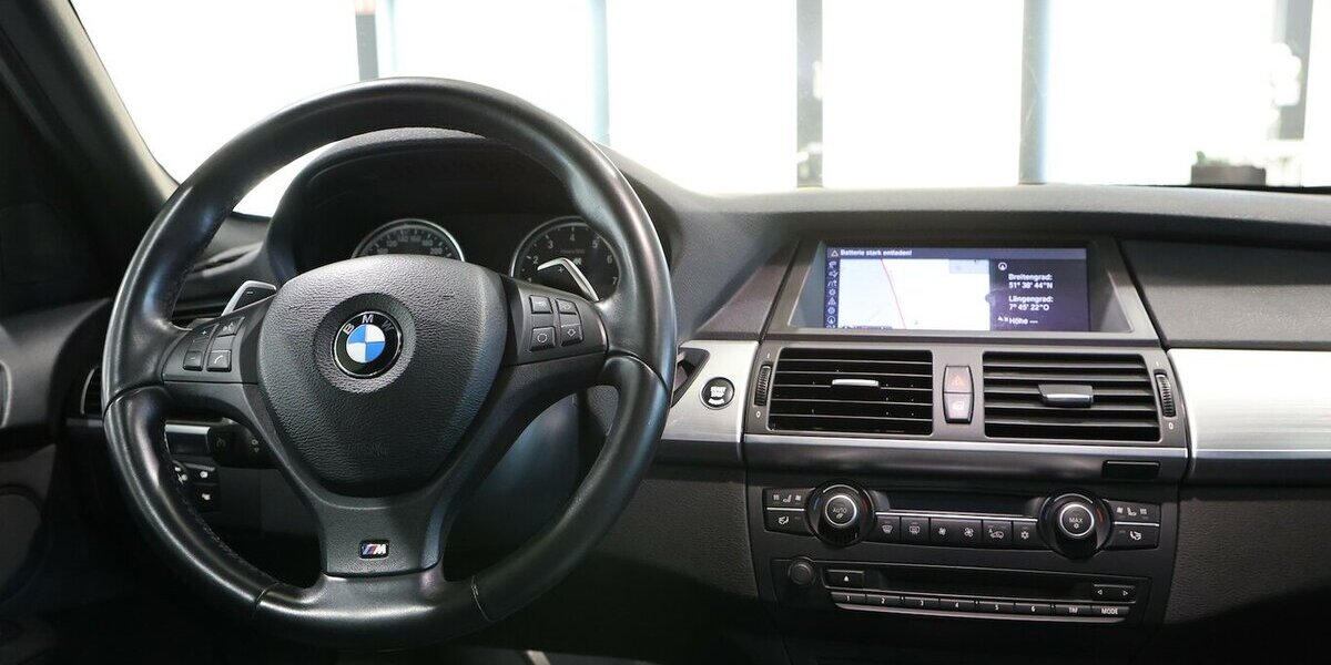 BMW X5 M xDrive50i WHITE M-SPORTPAKET / PANORAMA 66.000 km 17.502 &euro; Hamm 59077