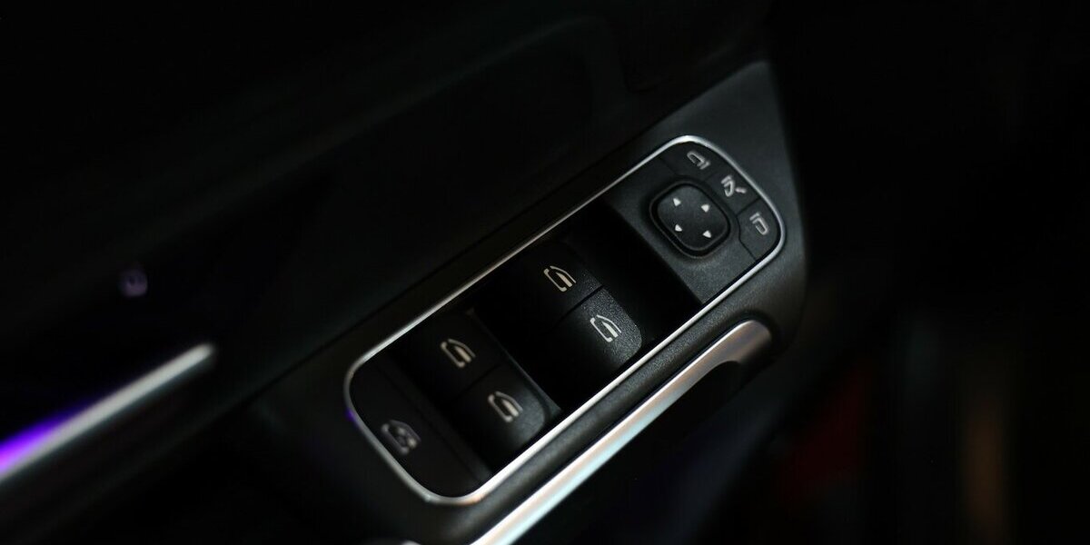 Mercedes-Benz GLB 220 d AMG-LINE SPORT NIGHT / PANORAMA / LED 162.000 km 28.444 &euro; Hamm 59077