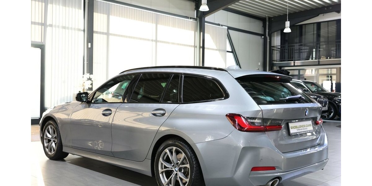 BMW 318d Touring ADVANTAGE CURVED+NAVI, LEDER, LED 67.000 km 25.999 &euro; Hamm 59077