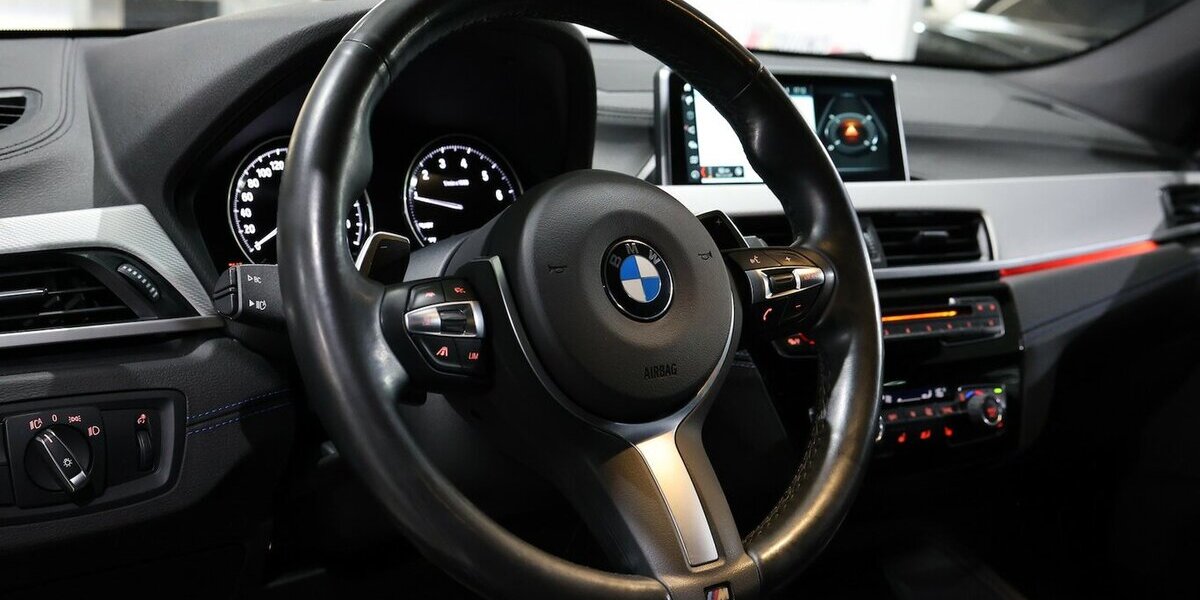 BMW X2 M35i xDrive M-SPORT WHITE / HEAD-UP / LED 114.000 km 23.345 &euro; Hamm 59077