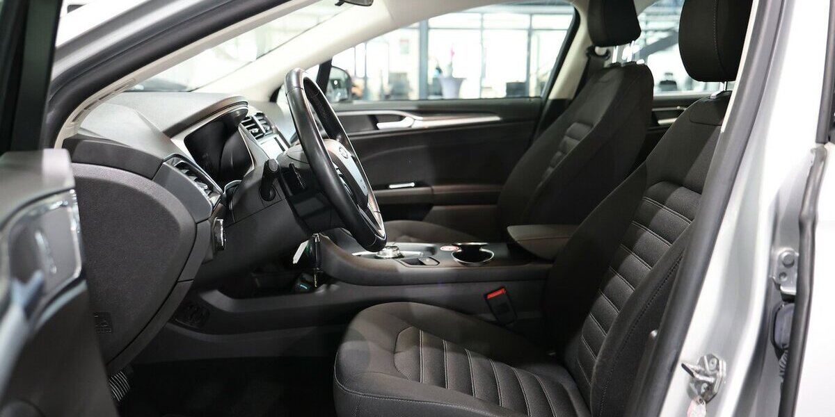 Ford Mondeo Tunier 2.0 EB BUSINESS EDITION / LED / 99.000 km 15.444 &euro; Hamm 59077